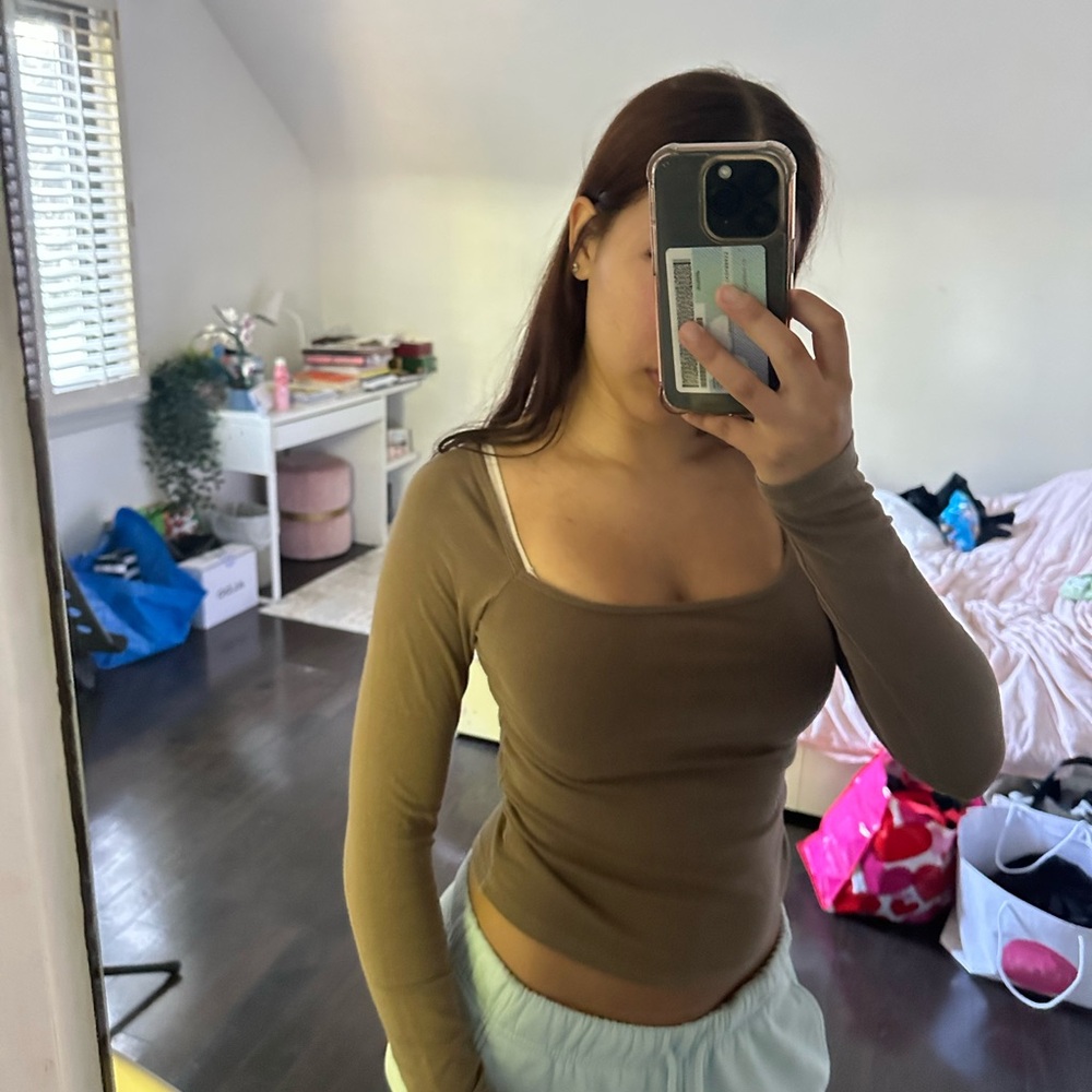 Brandy Melville Brown Fitted Crop Long Sleeve Top